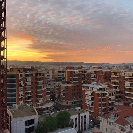 Garden Building Luxury Apartment Tirana Buitenkant foto