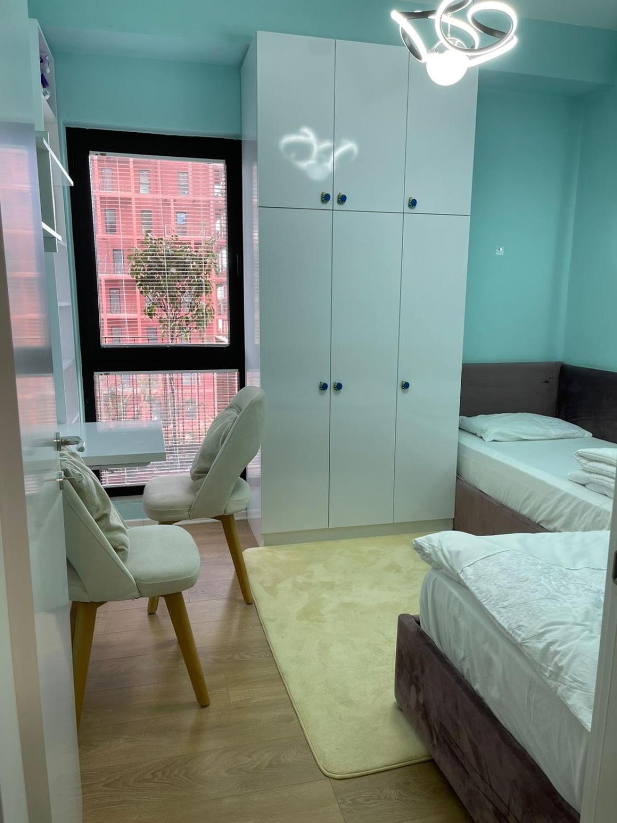 Garden Building Luxury Apartment Tirana Buitenkant foto